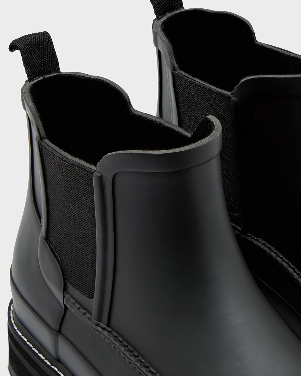 Hunter Refined Moc Toe Chelsea Boots - Sale Mens Black - RKNDFC351